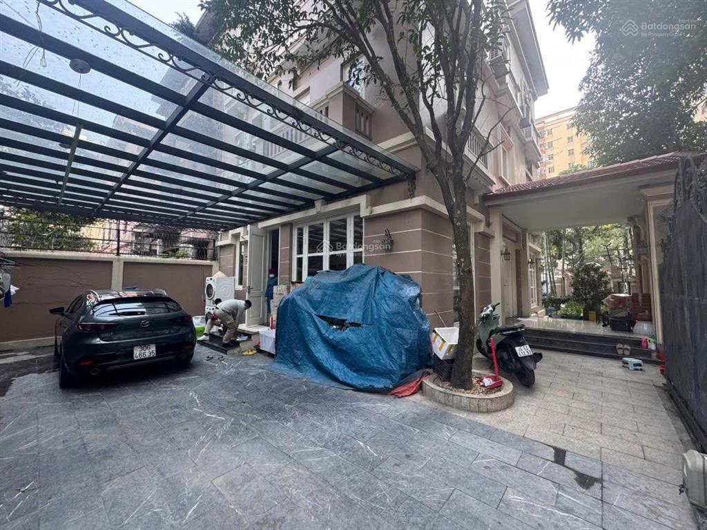 Biệt thự đơn lập kđtm yên hòa 253m  4t lô góc 2 mặt tiền, vỉa hè rộng, gần cv cầu giấy  125 tỷ