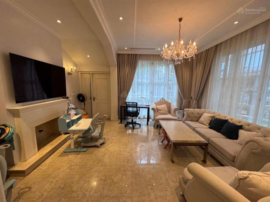 Biệt thự đơn lập kđtm yên hòa 253m  4t lô góc 2 mặt tiền, vỉa hè rộng, gần cv cầu giấy  125 tỷ