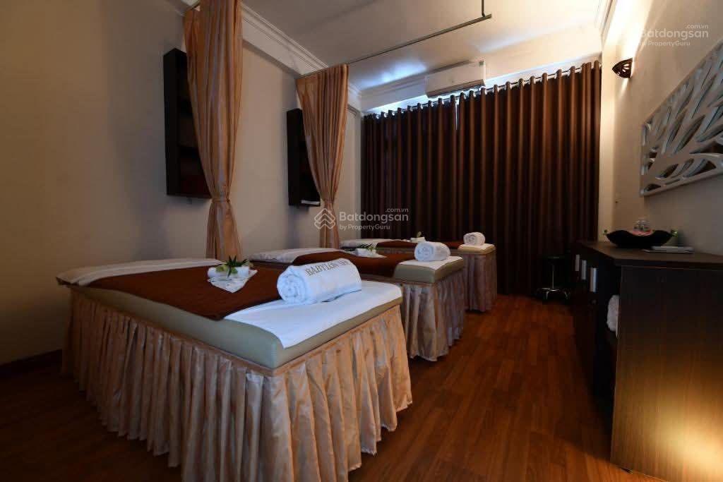 Bán toà khách sạn 12 tầng trung tâm ba đình view hồ trúc bạch  lô góc 3 thoáng  pháp lý đầy đủ