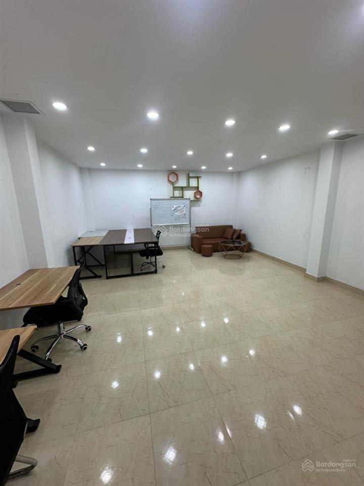 81m  7 tầng thang máy, mặt tiền rộng 5,1m  ô tô tránh, vỉa hè rộng kd... tại trung kính cầu giấy