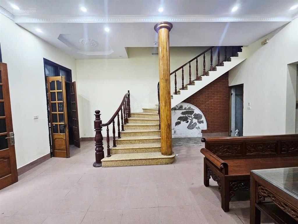 Bán nhà pl hoàng quốc việt, cầu giấy 55m  4t mt 5,8m  ô tô tránh  2 mặt thoáng  giá 19,9 tỷ