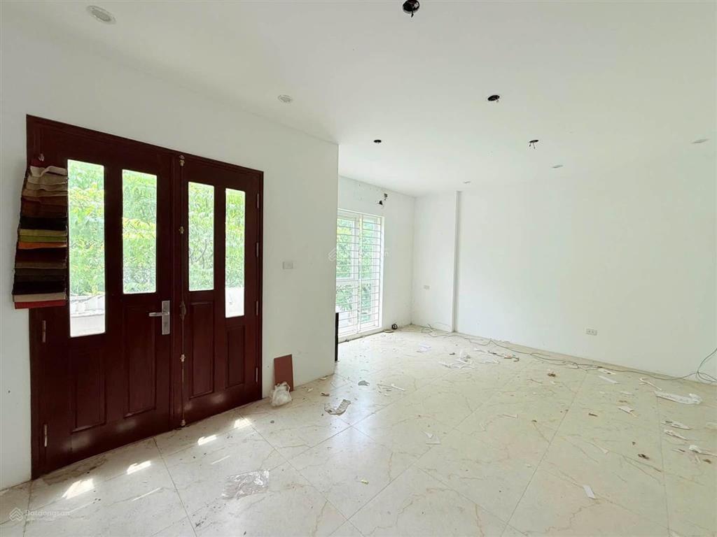 Bán liền kề khu trần bình, cầu giấy 106m2 mt 6,6m  ô tô vào nhà vỉa hè 27,8 tỷ