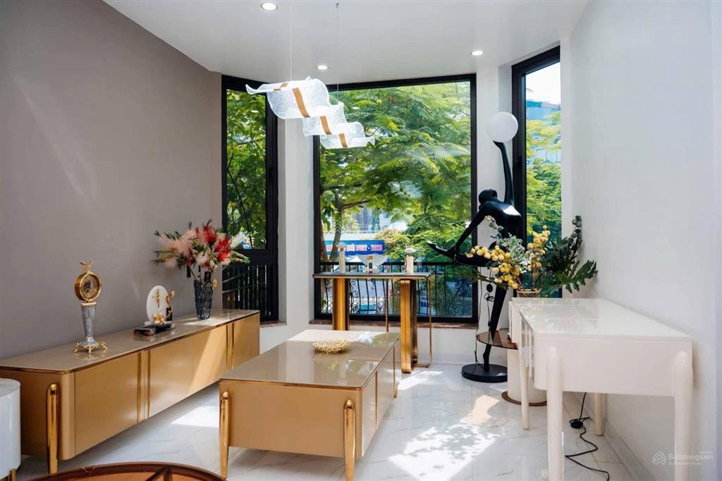 Mặt đường đôi kđt phùng khoang  khu nhà ở quốc hội 145m²  thang máy  mặt tiền 9,5m  73,2 tỷ