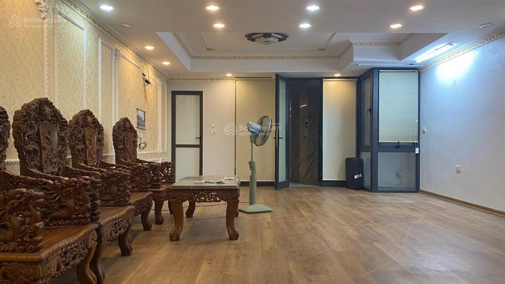 7 tầng thang máy, sát hồ linh quang, đống đa, ô tô tránh, mt rộng 5,3m  giá 20,5 tỷ