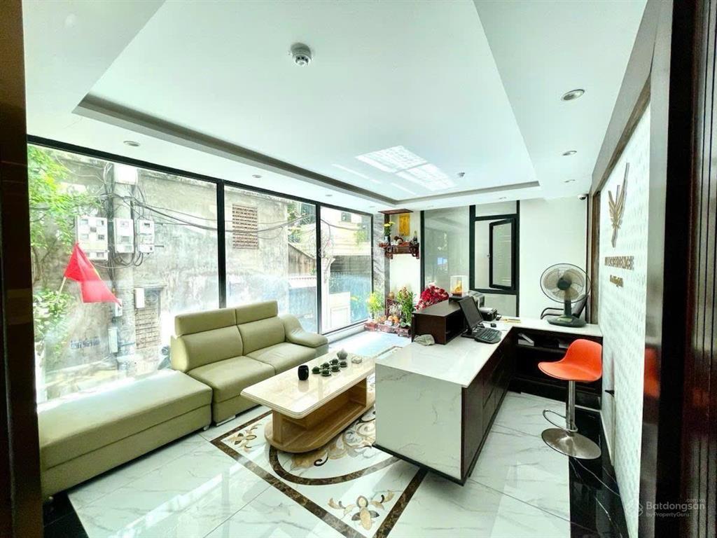 88,8 tỷ 265m2  9t thang máy  mt 16m view hồ tây  ô tô, 3 thoáng  dòng tiền 5 tỷ/năm