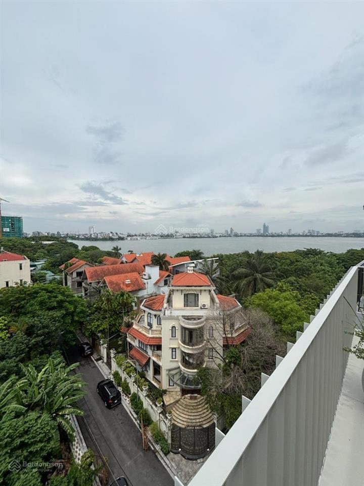 Bán tòa nhà mặt phố quảng khánh  view hồ tây 100m2  9 tầng hầm  mt 10m  ô tô tránh, 116,8 tỷ