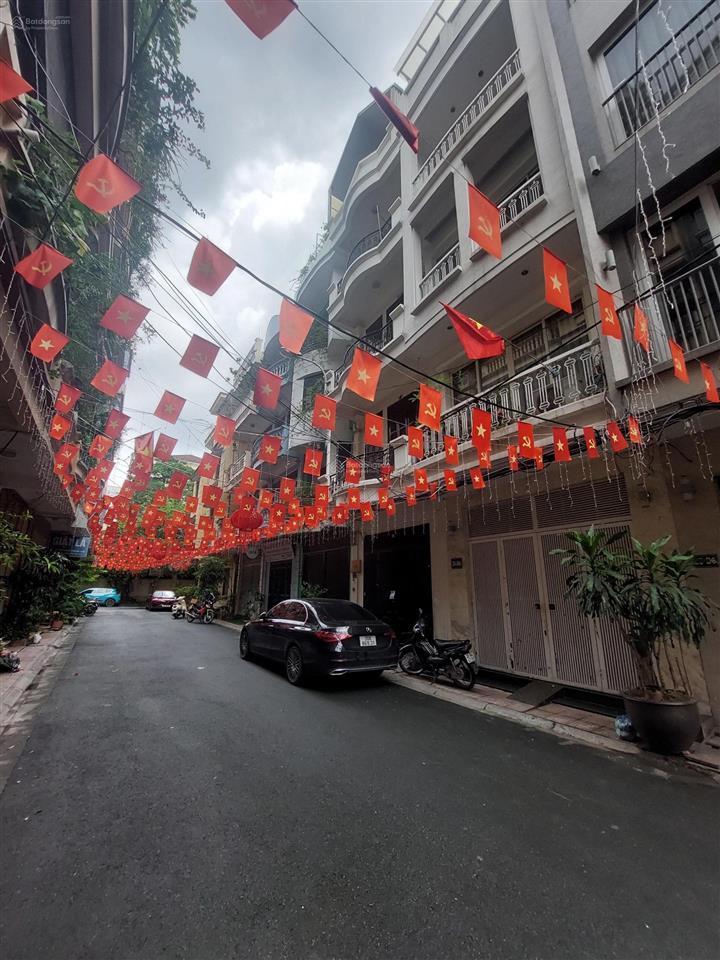 Phân lô ngõ 11 khuất duy tiến, thanh xuân, 51m2, 5 tầng, ô tô tránh, vỉa hè, giá 21,8 tỷ