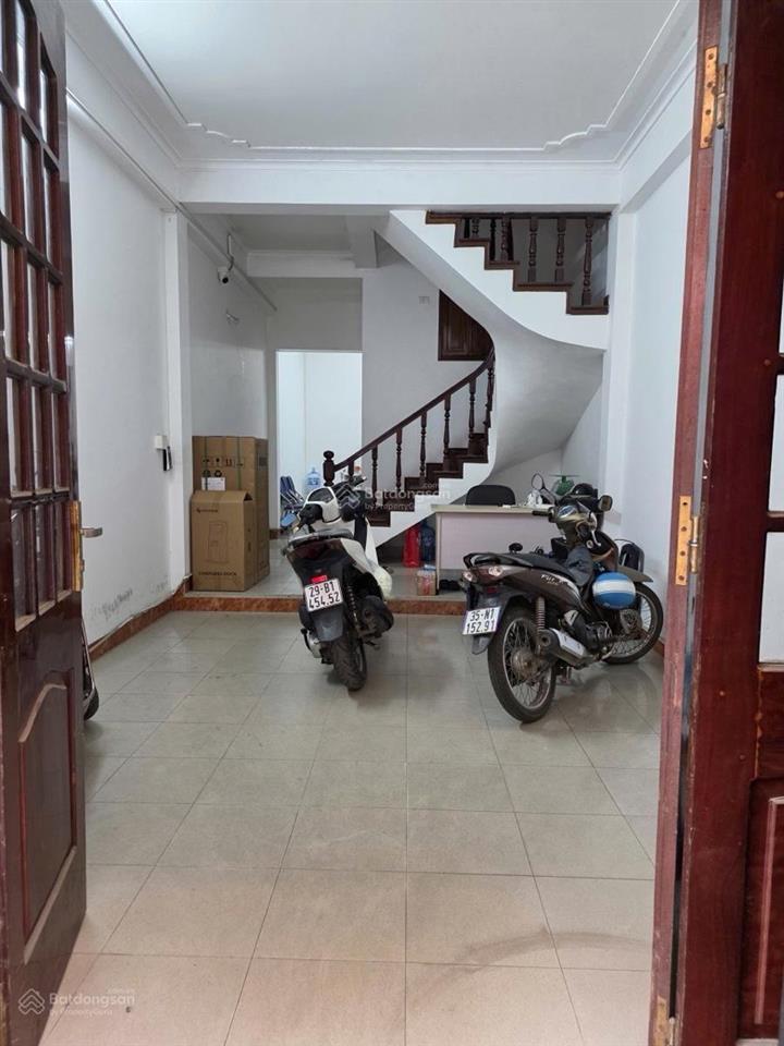 Phân lô ngõ 11 khuất duy tiến, thanh xuân, 51m2, 5 tầng, ô tô tránh, vỉa hè, giá 21,8 tỷ