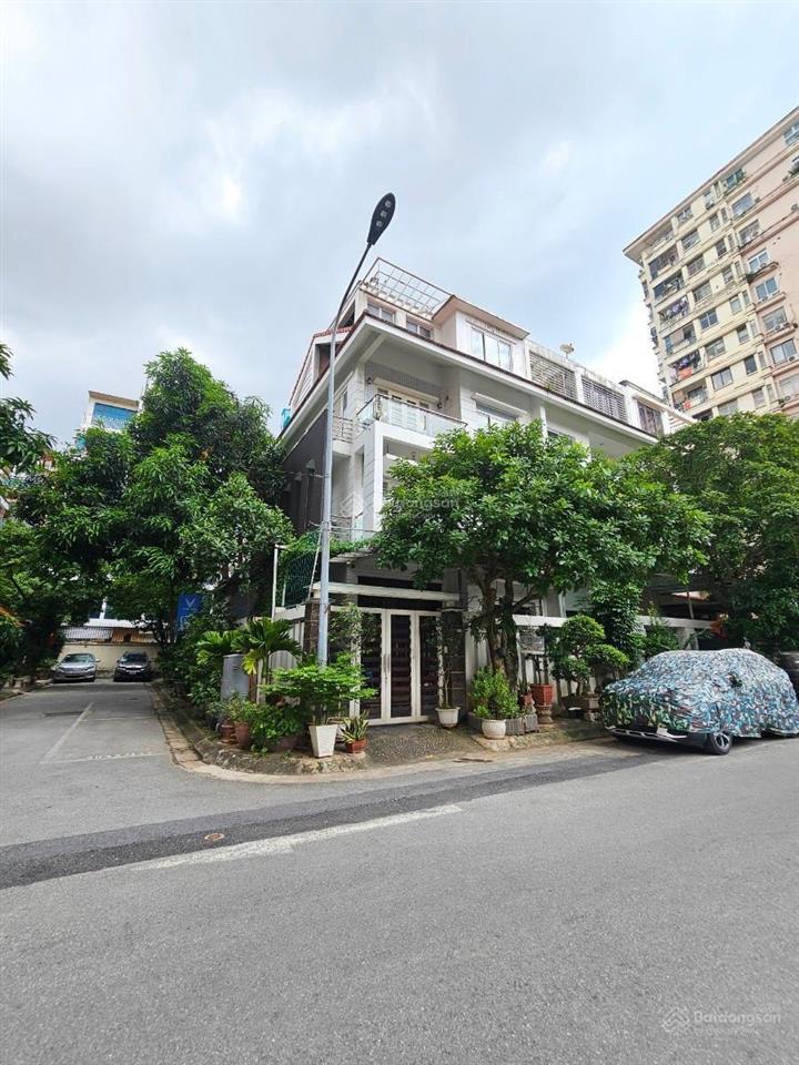Phân lô đội nhân, ba đình  mt rộng 9,4m  căn góc 2 mặt thoáng  ô tô tránh  114m  giá 45,6 tỷ