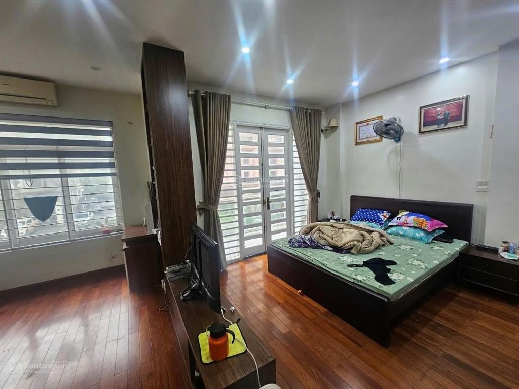Phân lô đội nhân, ba đình  mt rộng 9,4m  căn góc 2 mặt thoáng  ô tô tránh  114m  giá 45,6 tỷ
