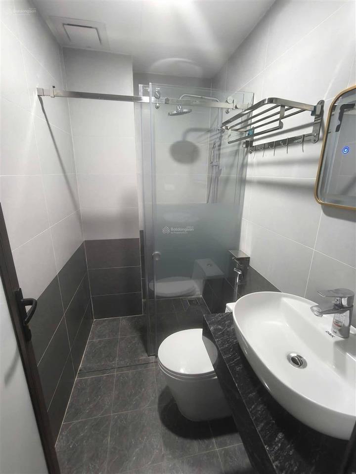 Nhà đẹp cầu giấy ngõ 3,5m 2 thoáng ngõ thông 40m2  4t  mt 4m  12,8 tỷ
