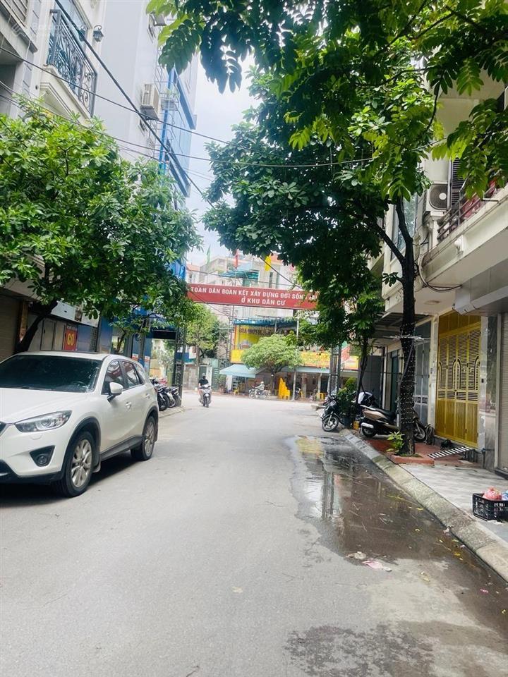 Mặt phố chiến thắng  ô tô tránh, đỗ  vỉa hè  kinh doanh 12,1 tỷ 35m  4t  mt 3,5m