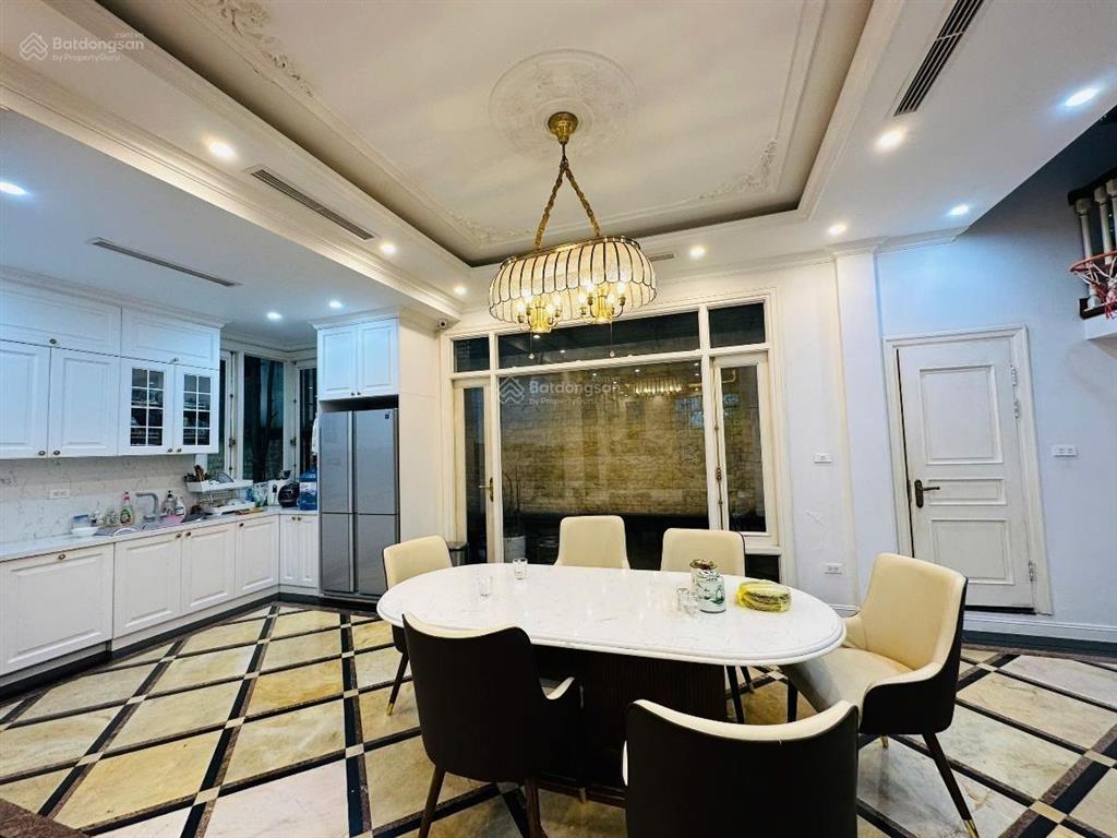 Bt vip kđt sài đồng 179m  4 tầng  thang máy  sân vườn, bể koi  ô tô tránh  vỉa hè 48,2 tỷ