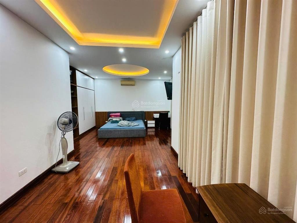 Bt vip kđt sài đồng 179m  4 tầng  thang máy  sân vườn, bể koi  ô tô tránh  vỉa hè 48,2 tỷ
