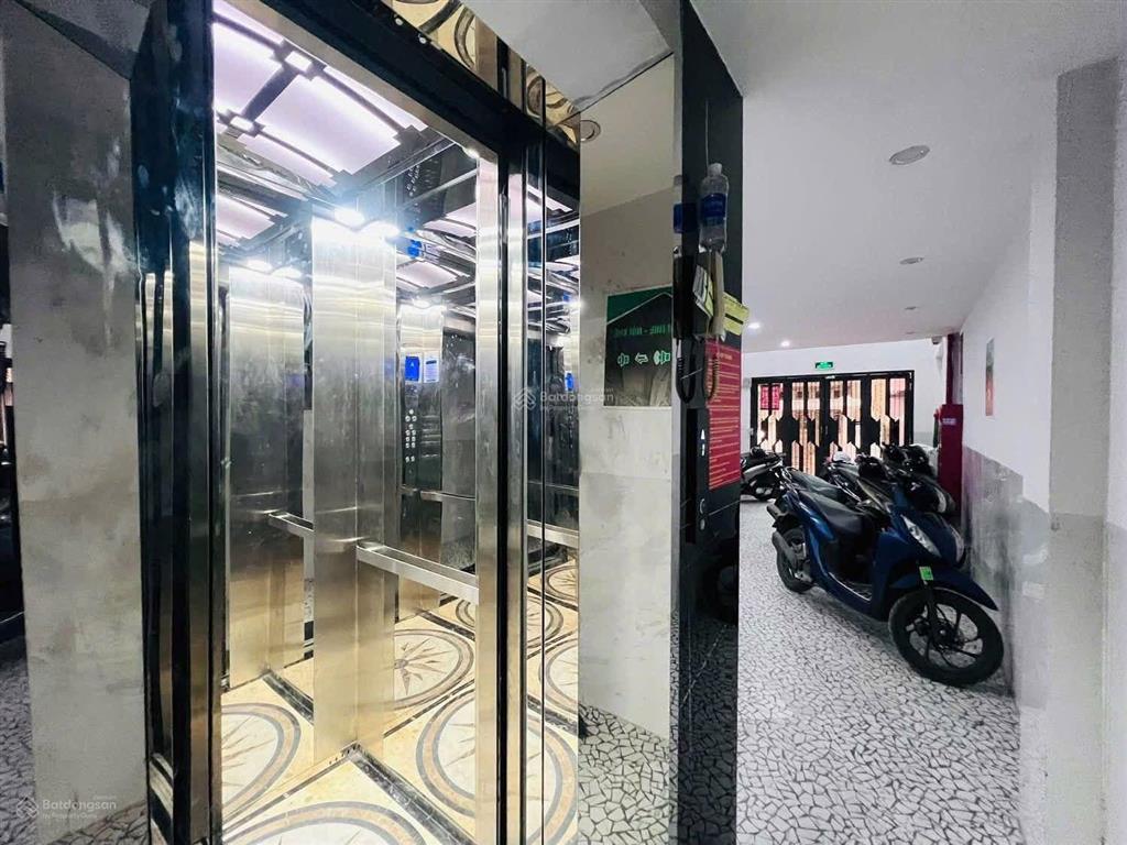 14,6 tỷ 70m  ô tô vào nhà ccmn 7 tầng 17 phòng dòng tiền ~800tr/năm tu hoàng, xuân phương