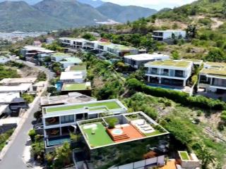 Biệt thự anh nguyễn, nha trang. view biển cực kỳ hùng vĩ. sổ hồng đã hoàn công. giá 150tr/m2
