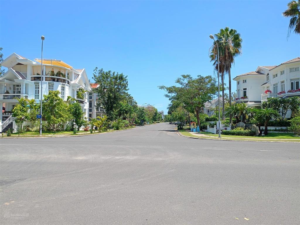 Căn góc 3 mặt tiền cực hiếm  dự án vinhomes pearl bay, trần phú  nha trang. đối diện kđt an viên
