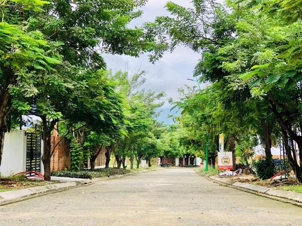 Lô biệt thự giáng hương, đường phong châu, phường nam nha trang. dt 275m2, ngang 12m. giá 28 tr/m2