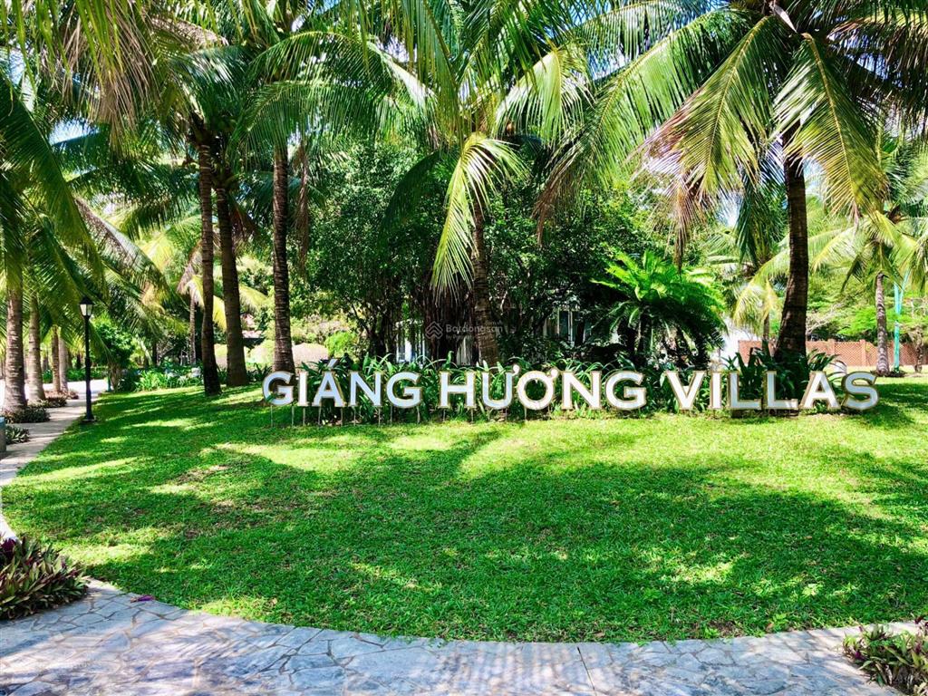 Lô biệt thự giáng hương, đường phong châu, phường nam nha trang. dt 275m2, ngang 12m. giá 28 tr/m2