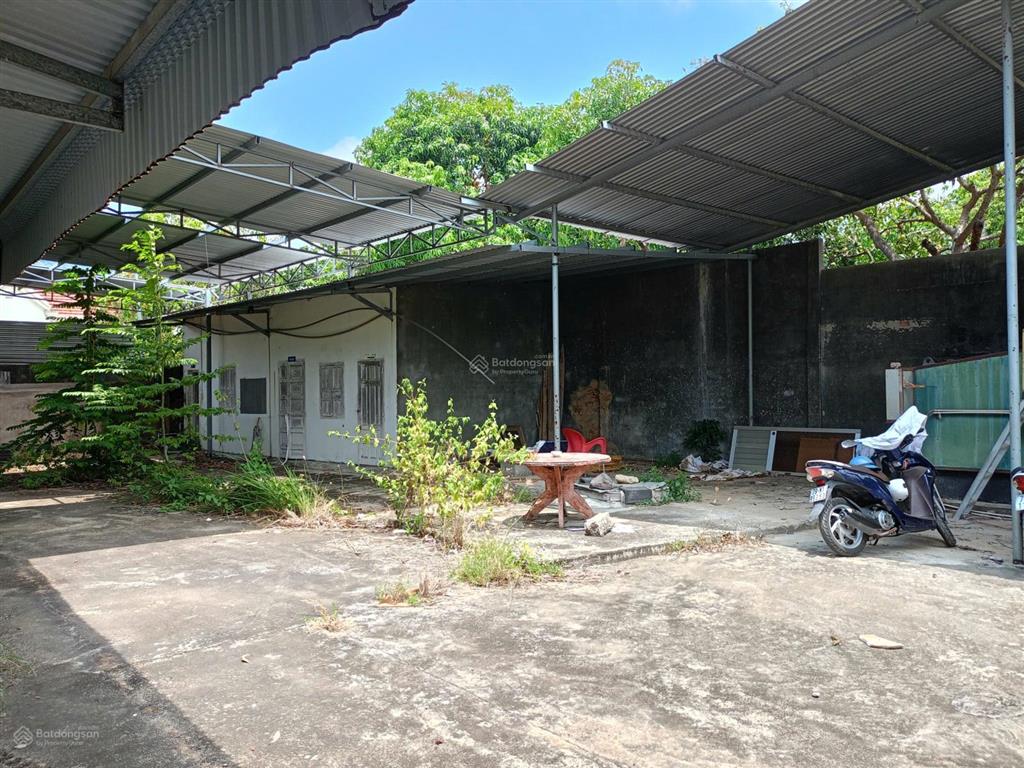Nhà xưởng thôn đắc lộc, vĩnh phương, bắc nha trang. dt 527m2, ngang 26m (gần 500m2 thổ). giá 3,5 tỷ