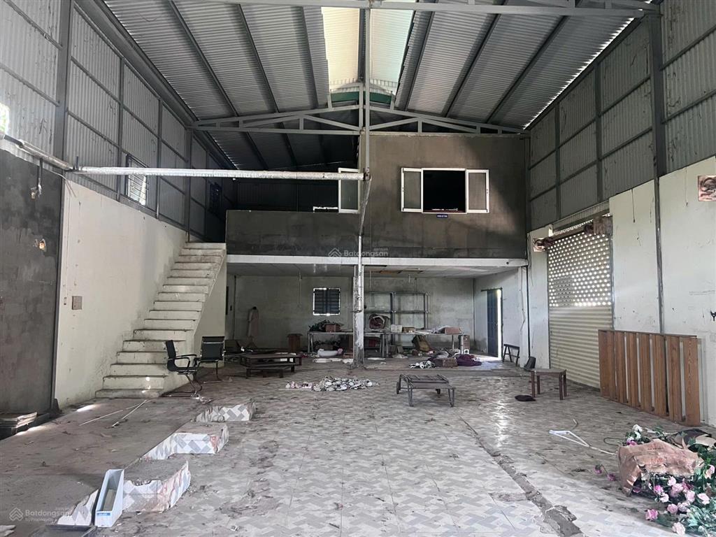 Nhà xưởng thôn đắc lộc, vĩnh phương, bắc nha trang. dt 527m2, ngang 26m (gần 500m2 thổ). giá 3,5 tỷ