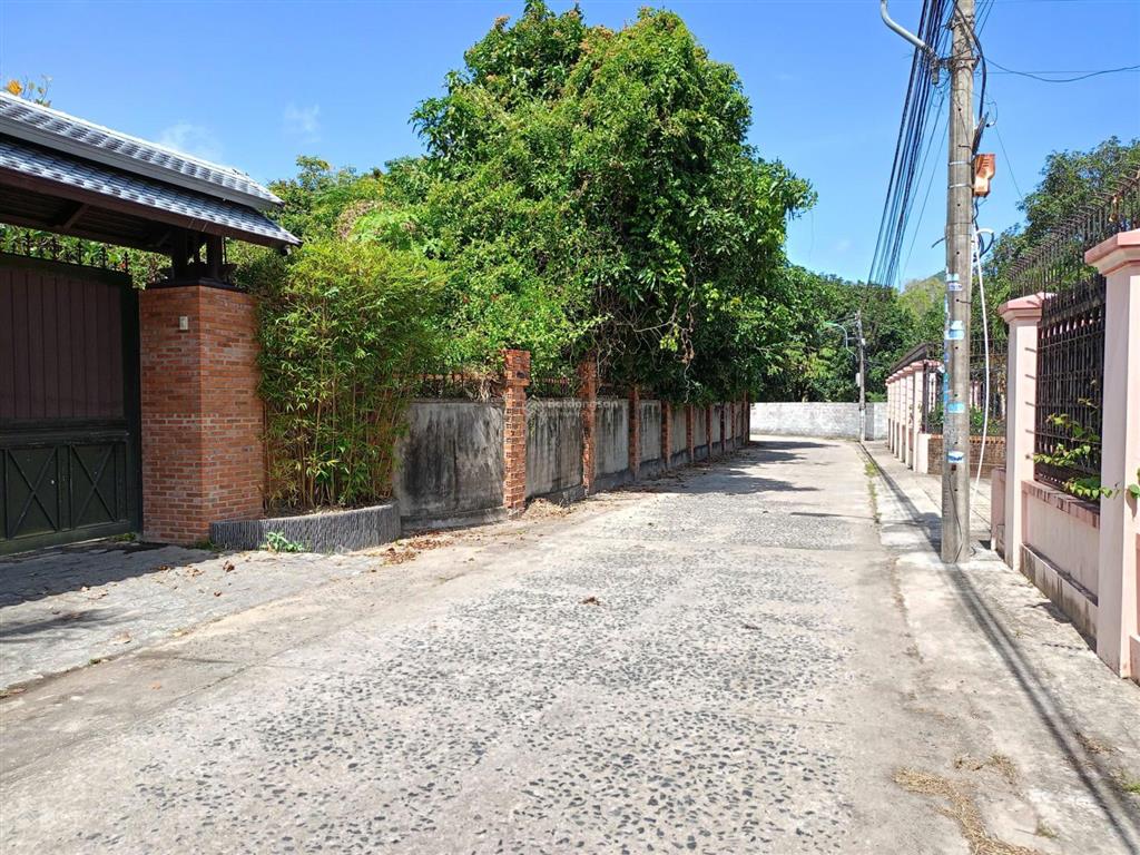 Bán lô góc vuông đẹp tại phước hạ, phước đồng, nha trang. dt gần 300m²(có sẵn 100m² thổ). giá 3,6tỷ