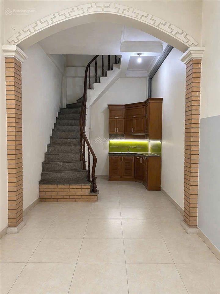 Trung văn cho thuê nhà 4 tầng 3pn 2wc, 50m ra ô tô, gần hồ, gần trường liên cấp 1,2,3 trung văn