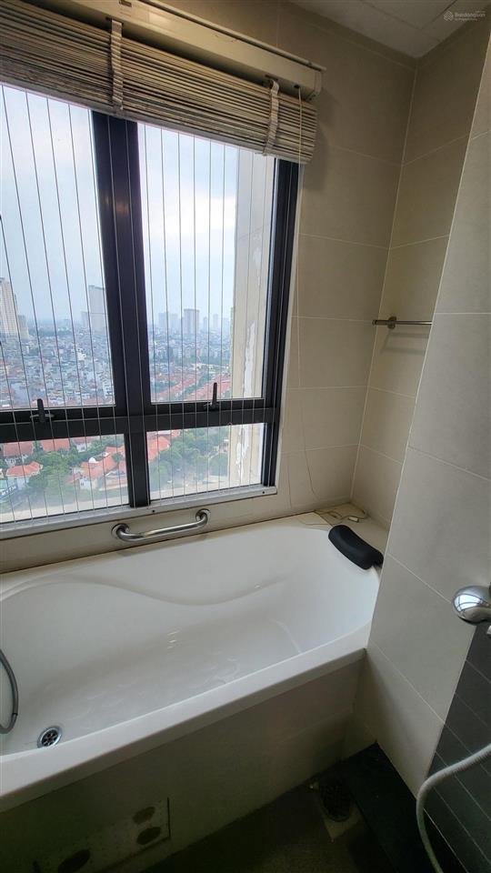 Chính chủ gửi cho thuê penthouse ct3 trung văn 185m2 4pn đủ đồ mới đẹp 1p khách rộng 1 sân vườn bbq