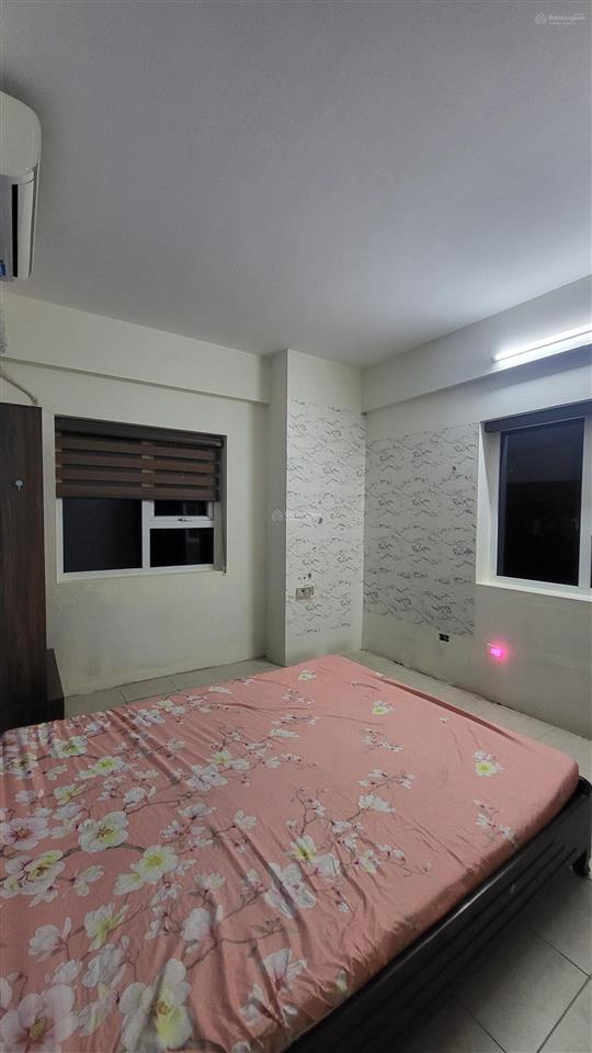 Chính chủ gửi cho thuê căn góc 3pn 118m2 intracom, full nội thất đẹp long lanh, giá chỉ 12tr900