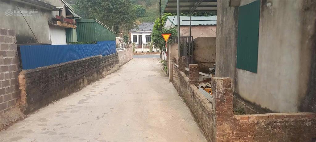 Bán đất tại xóm cun, quốc lộ 6, 750 triệu, 179 m2