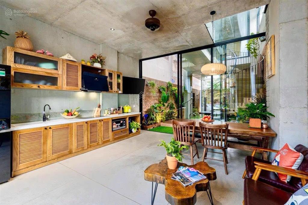 Cần bán villa mặt tiền phước trường 5