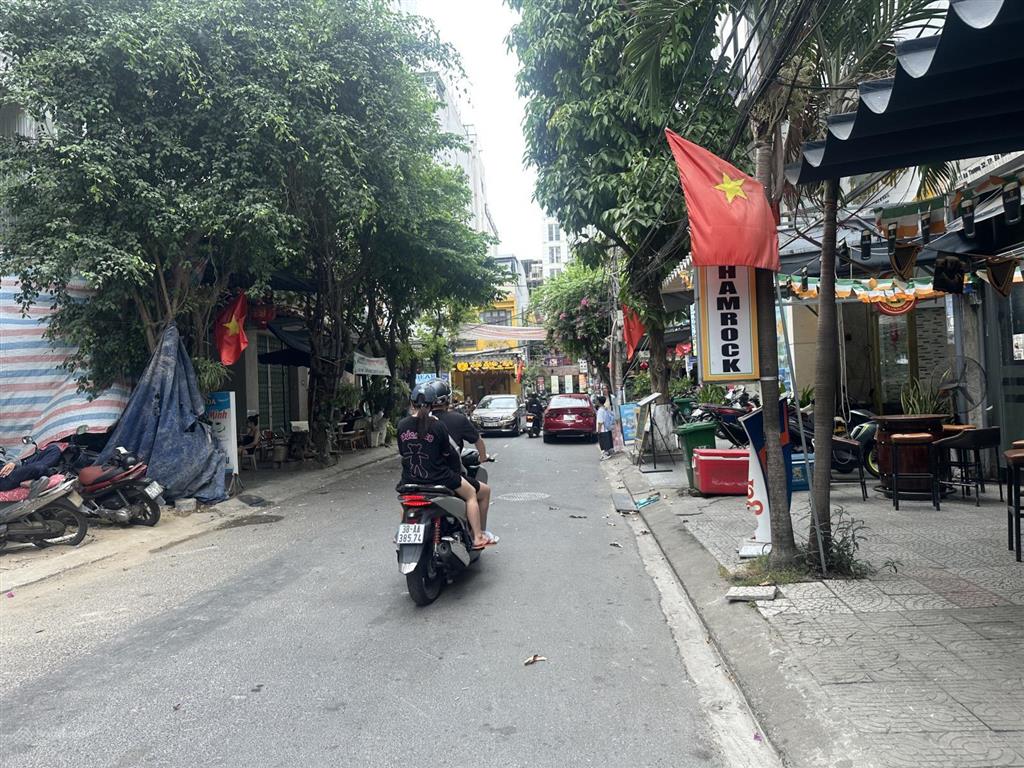 Siêu hot cần 4 nhà cấp 4 kiệt 2 ô tô nguyễn phan vinh sát biển