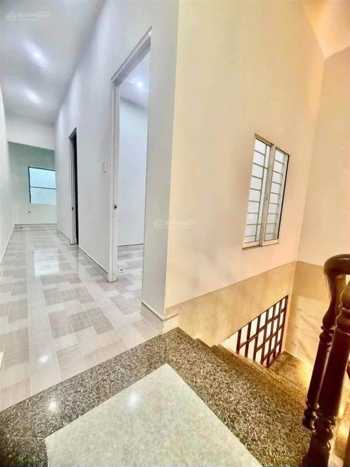 Cần bán nhà 2 tầng đường nại thịnh 6