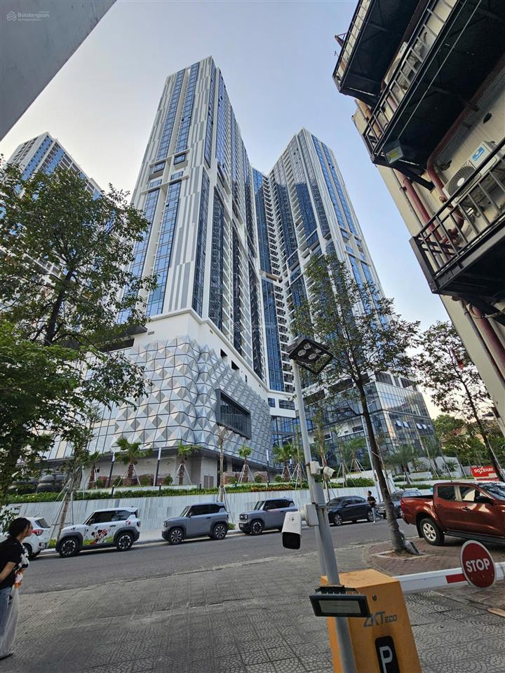 Em cho thuê căn hộ 45m2 tầng trung hh2, hướng đẹp full nội thất