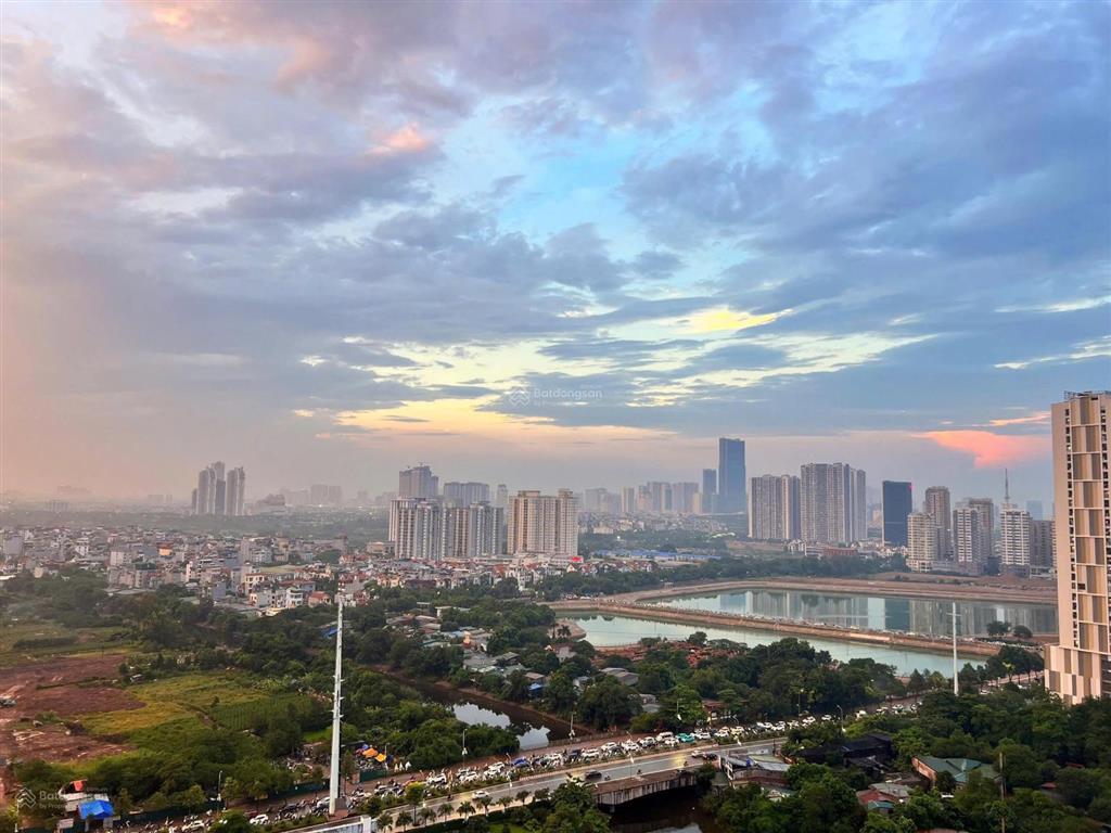Em cho thuê căn hộ 45m2 tầng trung hh2, hướng đẹp full nội thất
