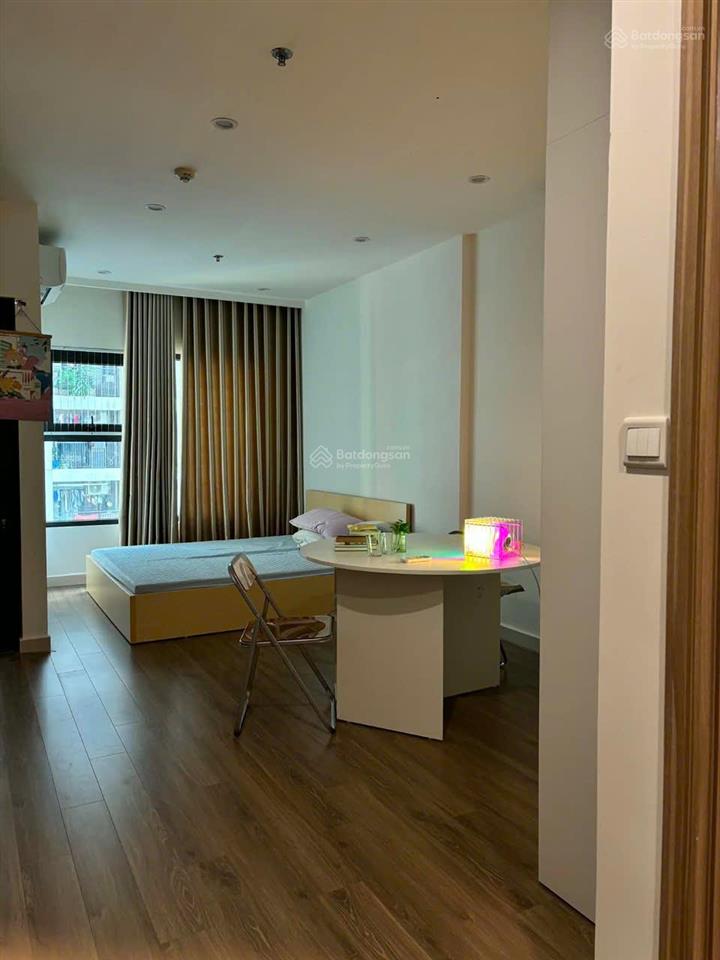 Chính chủ cần bán căn studio vinhomes smart city tòa s301  tầng đẹp full nội thất