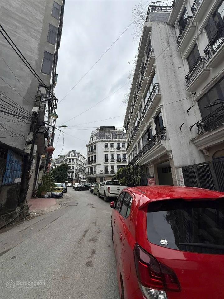 Căn hộ dịch vụ cao cấp phố mai dịch cầu giấy  8 tầng  1 hầm đường trc nhà hiện trạng 7,5m