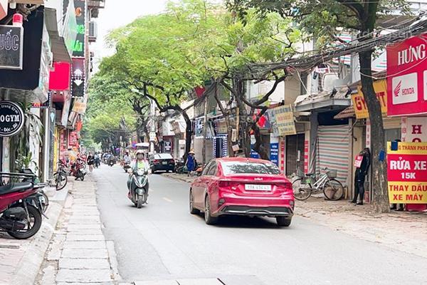 Căn hộ dịch vụ cao cấp phố mai dịch cầu giấy  8 tầng  1 hầm đường trc nhà hiện trạng 7,5m