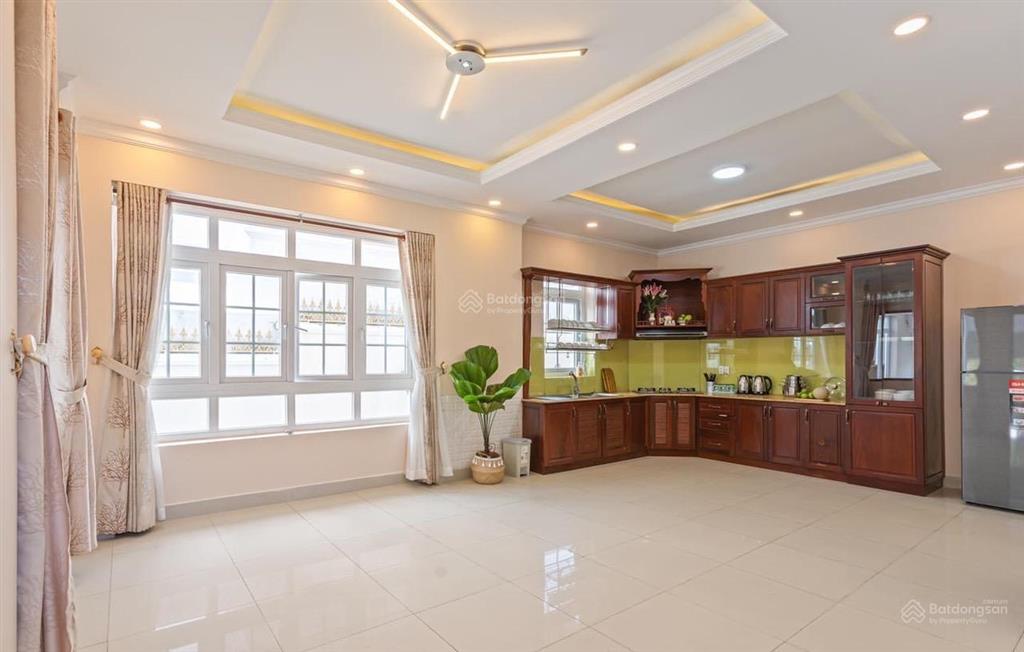 Biệt thự vị trí đẹp kqh golf valley  trung tâm tp đà lạt