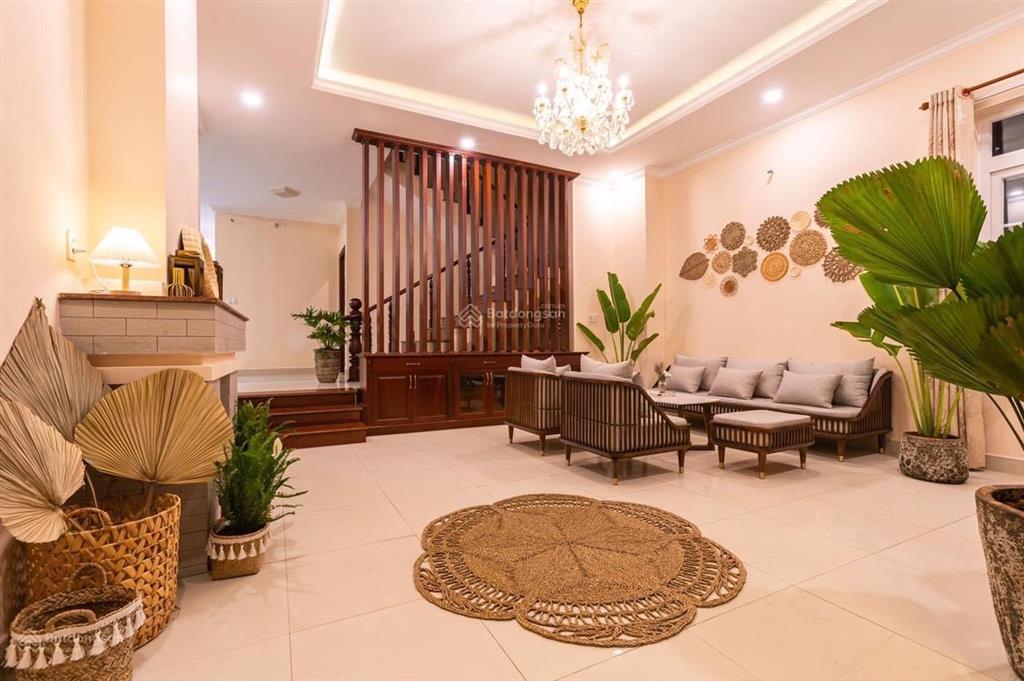 Biệt thự vị trí đẹp kqh golf valley  trung tâm tp đà lạt