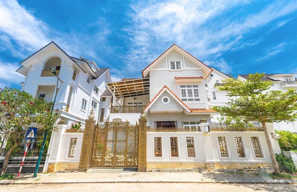Biệt thự vị trí đẹp kqh golf valley  trung tâm tp đà lạt
