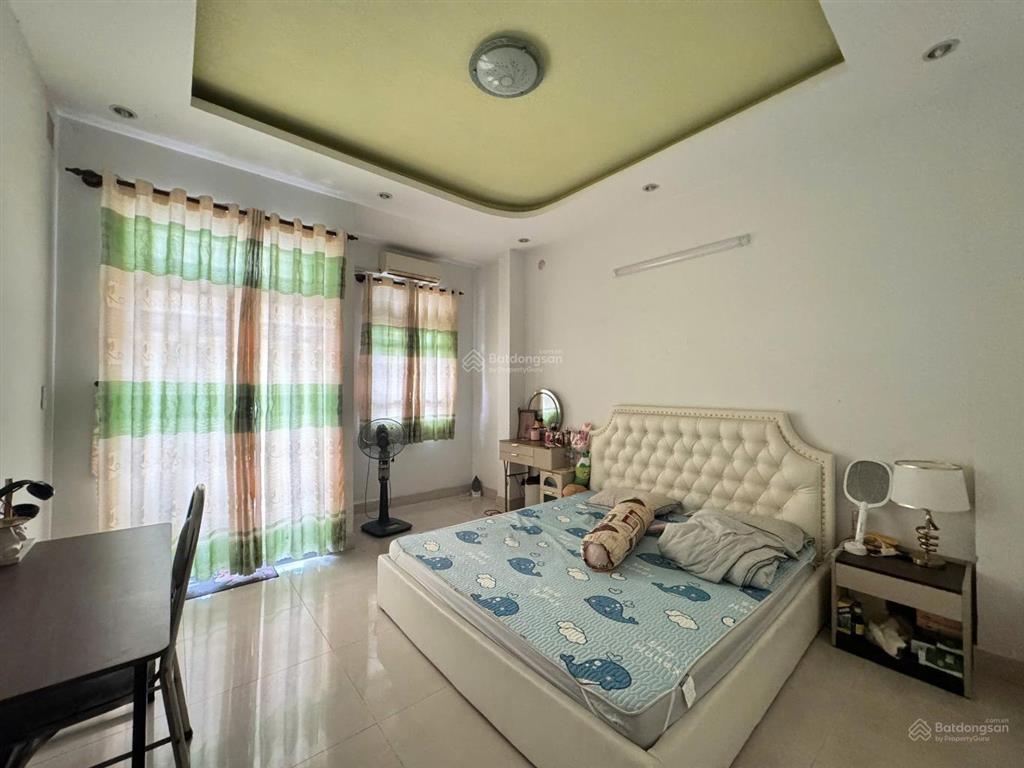 Nhà thật 4 tầng hẻm xe hơi 7m phân lô đường hoàng diệu 2 linh trung thủ đức, nhà rẻ linh trung.