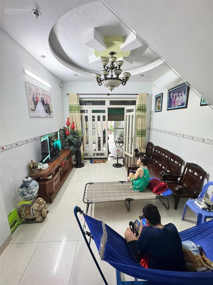 Nhà thật 4 tầng hẻm xe hơi 7m phân lô đường hoàng diệu 2 linh trung thủ đức, nhà rẻ linh trung.