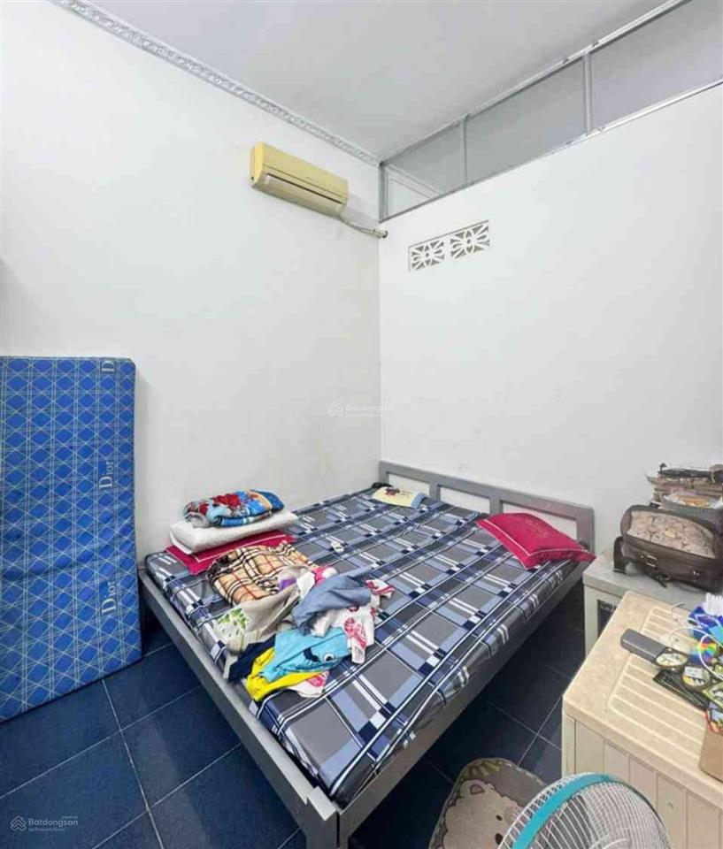 Đất phân lô hẻm xe hơi giá rẻ 3.9 tỷ gần nhà ga metro xa lộ hà nội linh trung thủ đức,ngộp bank rẻ