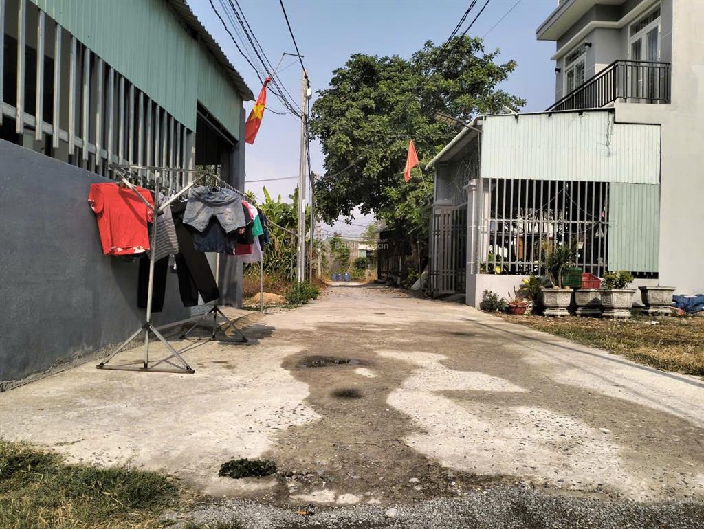 Bán đất 180 mét vuông, 100 thổ cư sát tp mới bình dương giá siêu rẻ