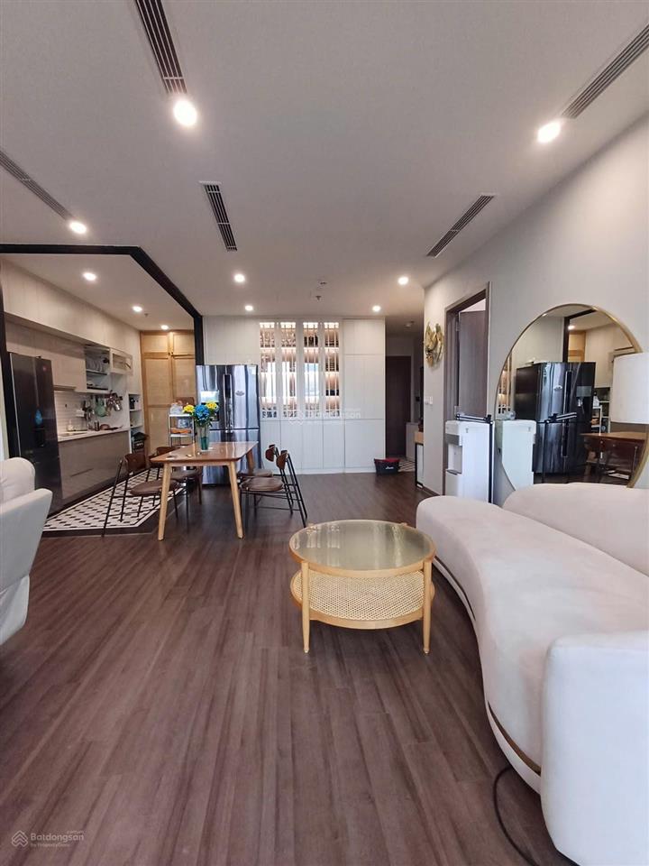 Bán nhanh căn hộ đập thông hiếm có, view bể bơi trực diện tòa s1 vinhomes symphony