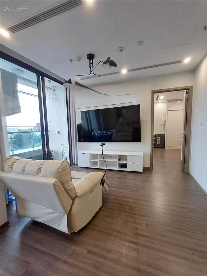 Bán nhanh căn hộ đập thông hiếm có, view bể bơi trực diện tòa s1 vinhomes symphony