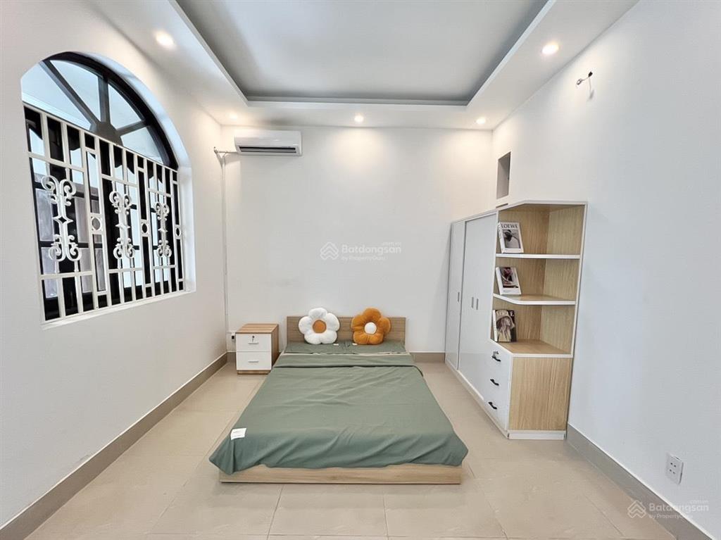 Cho thuê ch 1pn, 1wc giá cực chất 6.9 triệu/th, 50m2 tại nguyễn sơn, 2 cửa sổ lớn full nội thất