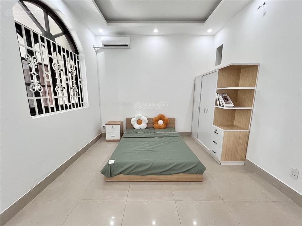 Cho thuê ch 1pn, 1wc giá cực chất 6.9 triệu/th, 50m2 tại nguyễn sơn, 2 cửa sổ lớn full nội thất