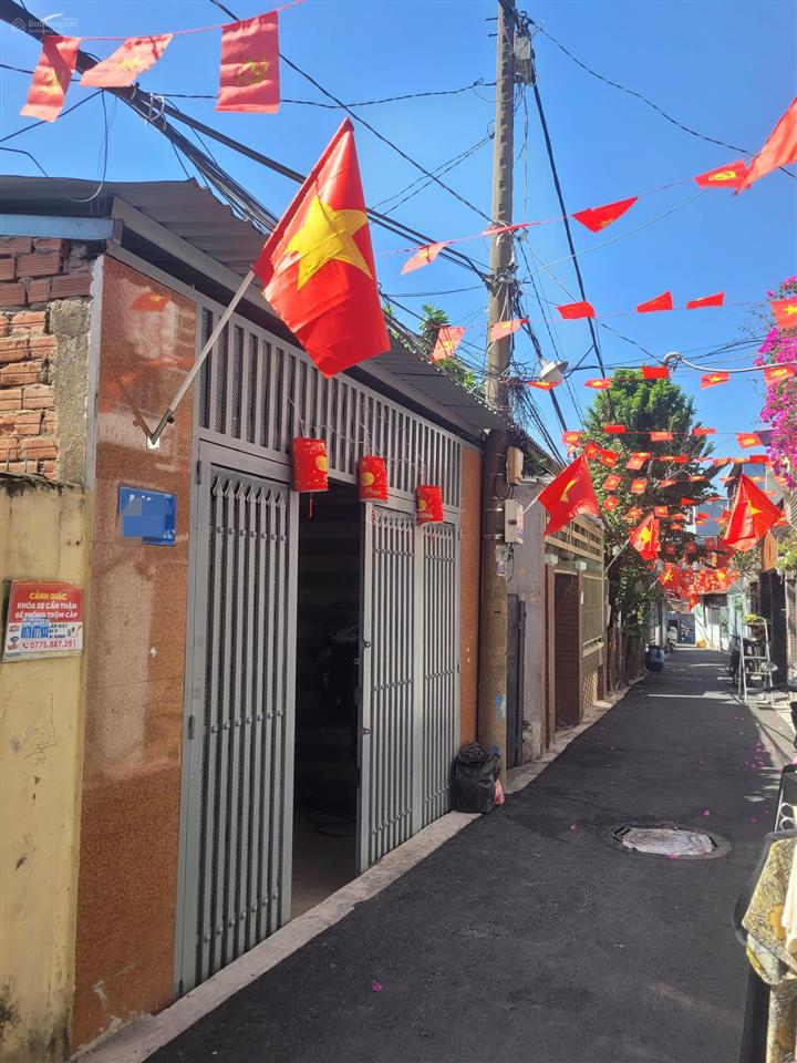 Bán gấp, nhà phân khúc hiếm, 44m, 2 tầng, sát ql13, hbp, thủ đức, chỉ 4,3 tỷ, tlcc.